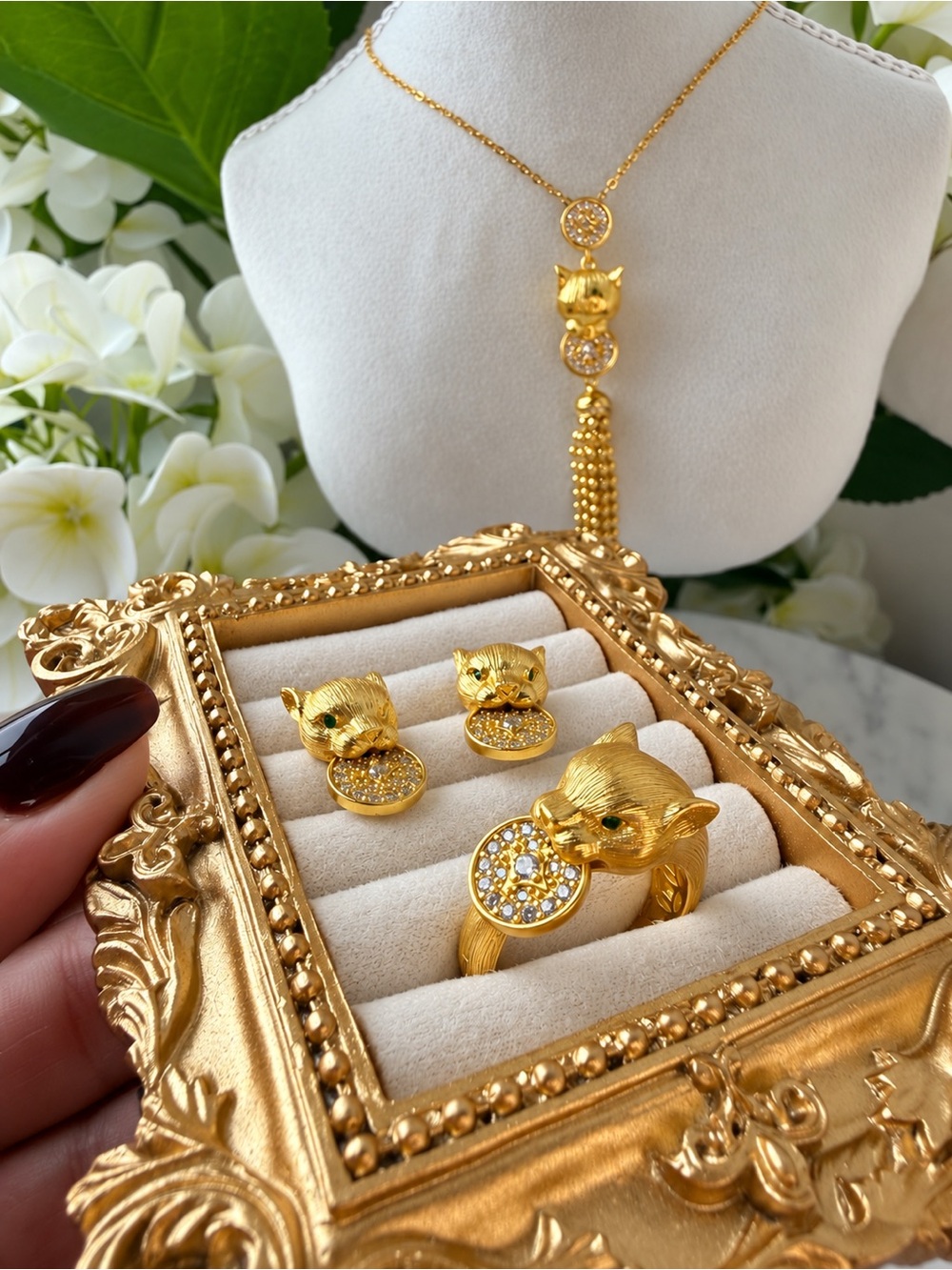 Gold Luxury Animal Pendant Tassel Necklace, Ring & Earrings Set